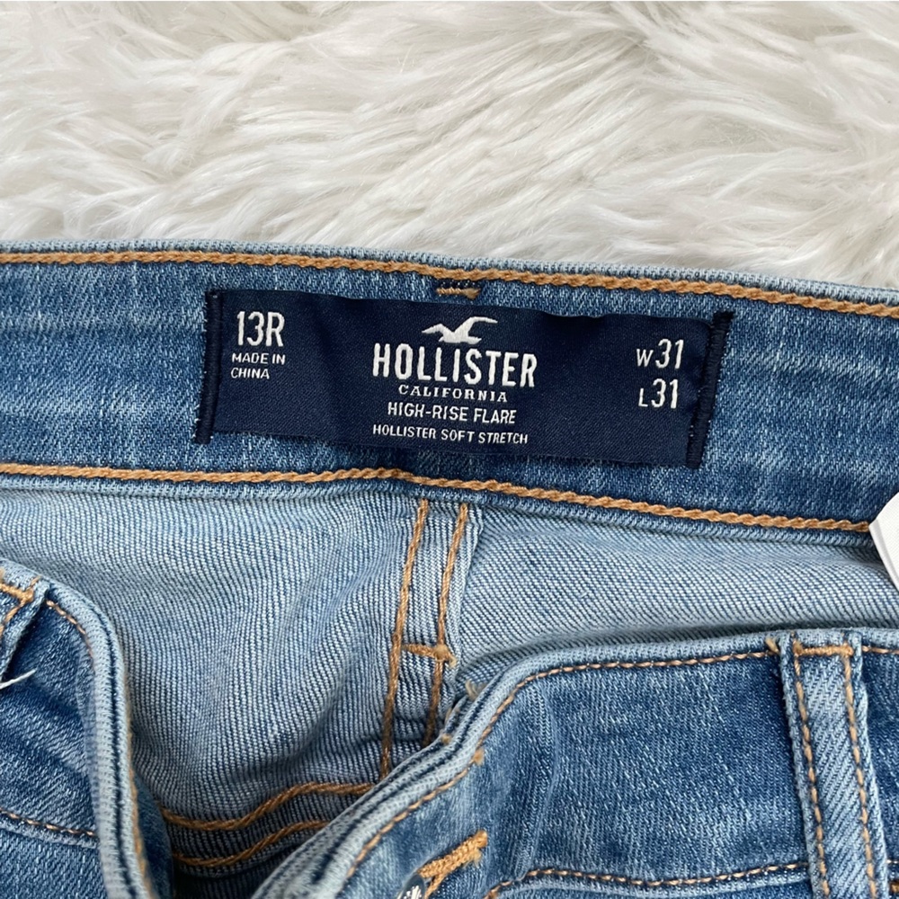 NWT Hollister Patchwork Bell Bottom Jean - Picture 5 of 5